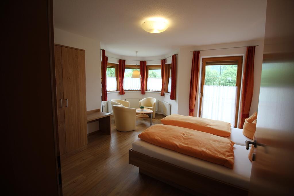 Haus Peter Schiestl Apartment Zell am Ziller Exterior photo