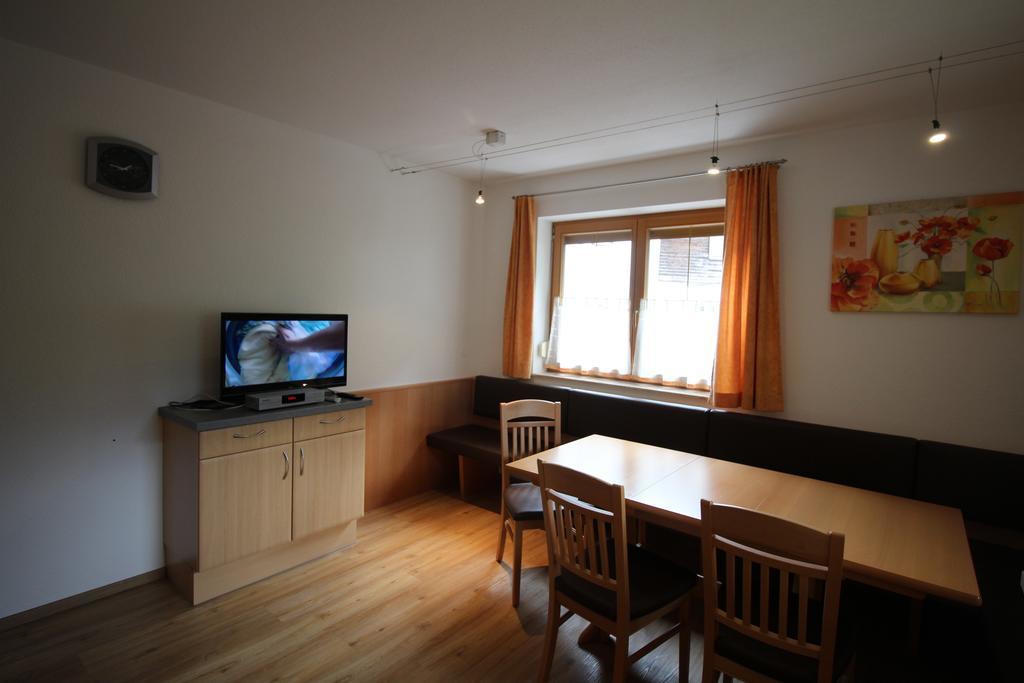 Haus Peter Schiestl Apartment Zell am Ziller Exterior photo