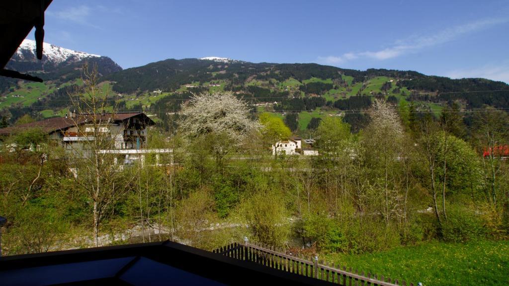 Haus Peter Schiestl Apartment Zell am Ziller Exterior photo